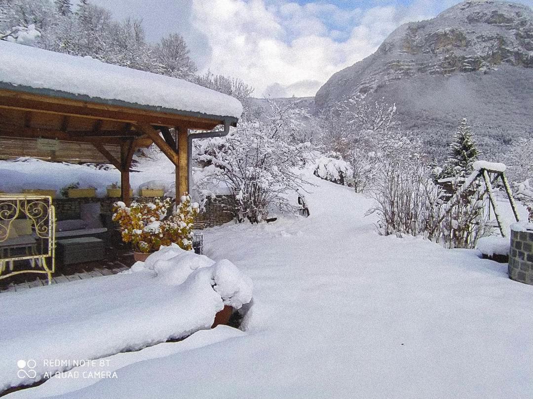 Studio Au Pied De La Montagne Et Vue Imprenable Saint-Alban  Exteriör bild